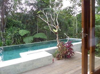 Senetan Villas & Spa Resort