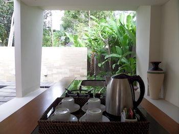 Senetan Villas & Spa Resort