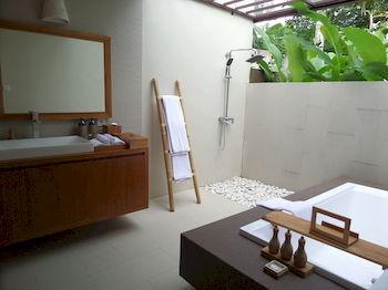 Senetan Villas & Spa Resort