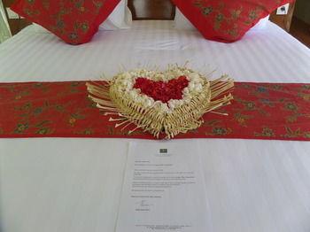 Senetan Villas & Spa Resort