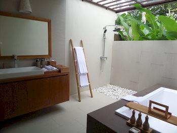 Senetan Villas & Spa Resort