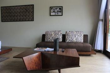 Senetan Villas & Spa Resort