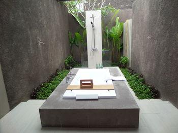 Senetan Villas & Spa Resort