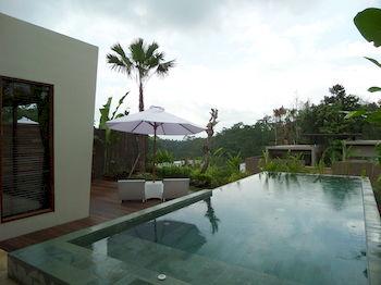 Senetan Villas & Spa Resort