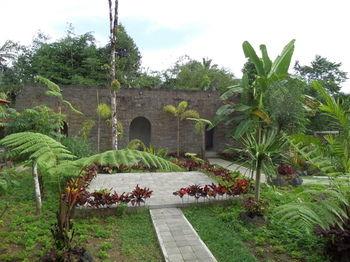 Senetan Villas & Spa Resort