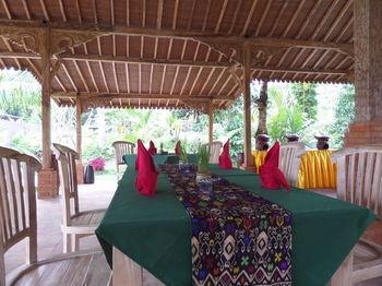 Senetan Villas & Spa Resort