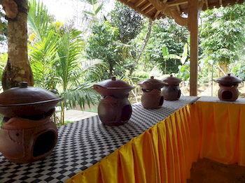 Senetan Villas & Spa Resort