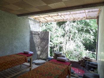 Senetan Villas & Spa Resort