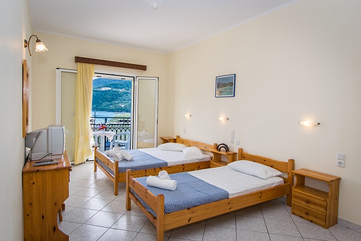 Bratis Apartments & Studios