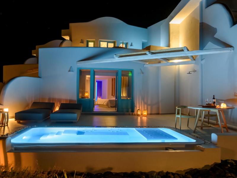Neptune Luxury Spa Suites