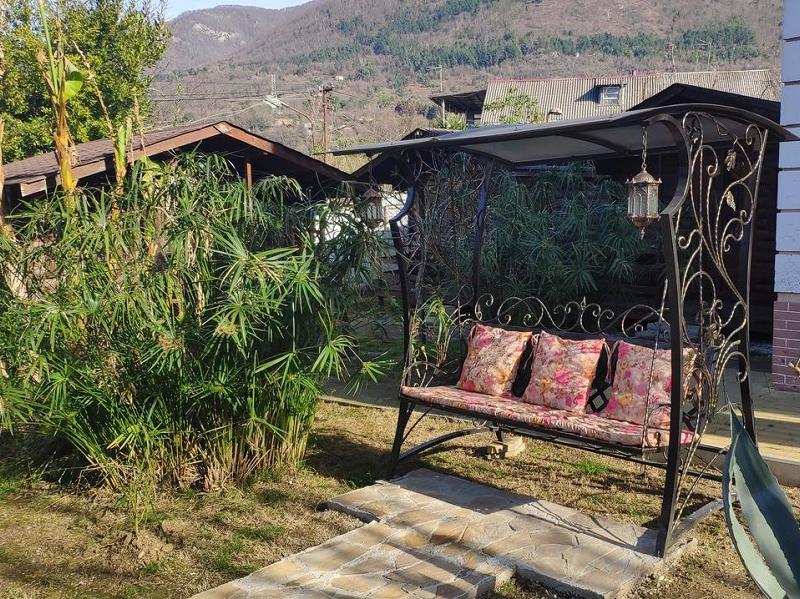 Коттеджи в Гагре