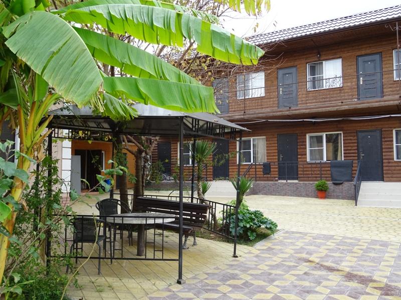 Коттеджи в Гагре