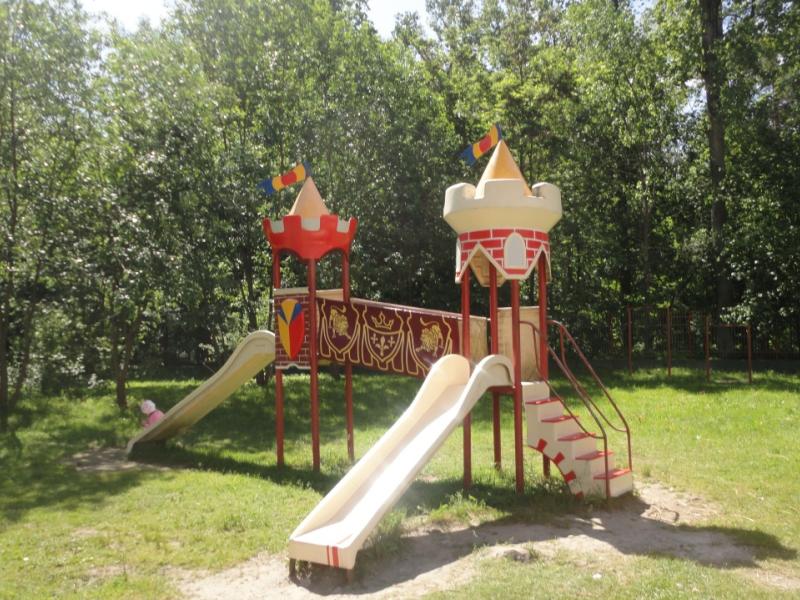 Машиностроитель