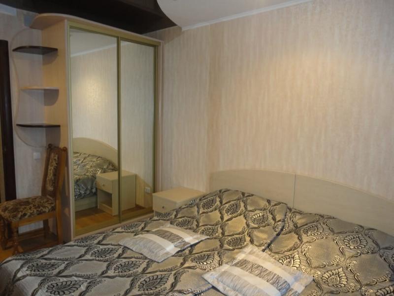 Машиностроитель