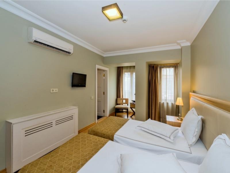 Agora Life Hotel