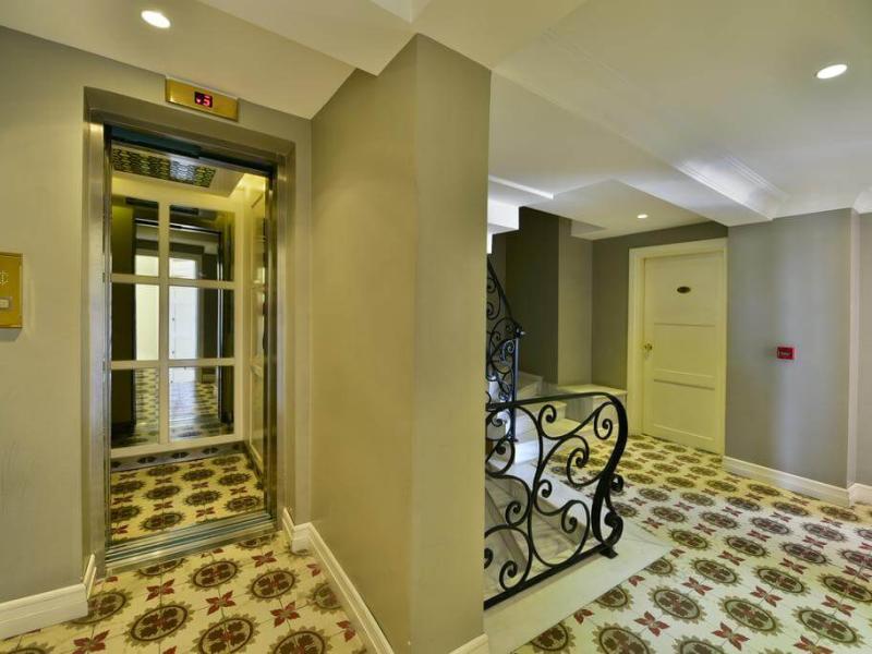 Agora Life Hotel