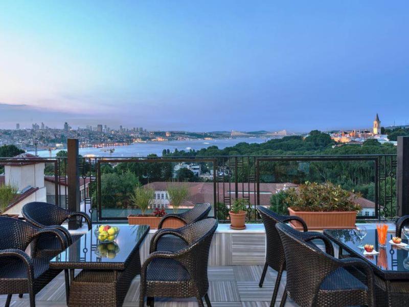 Agora Life Hotel