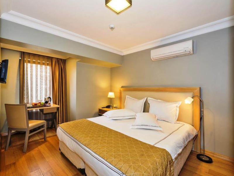 Agora Life Hotel