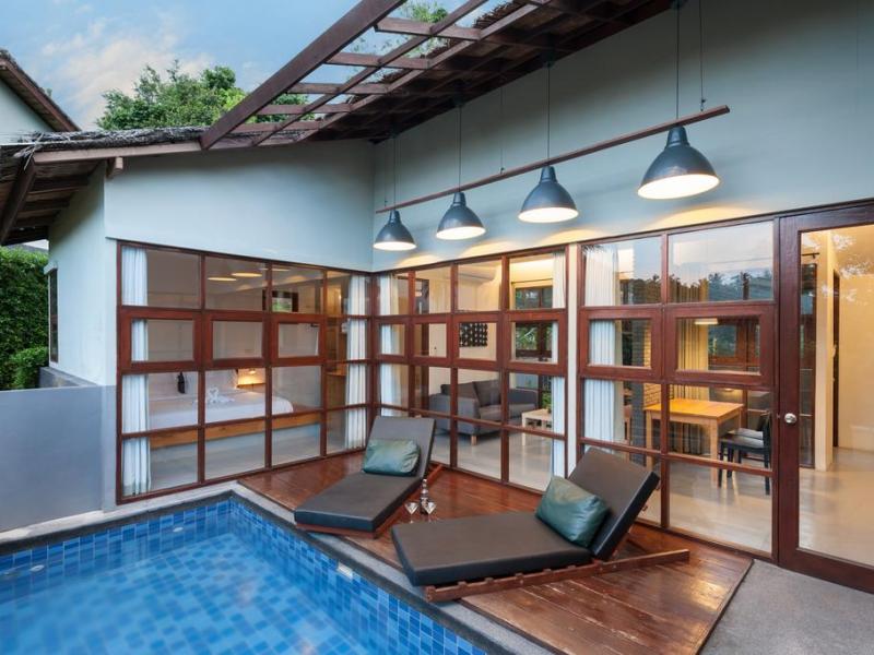 Baan Talay Pool Villa