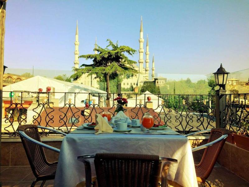 Grand Ambiance Hotel