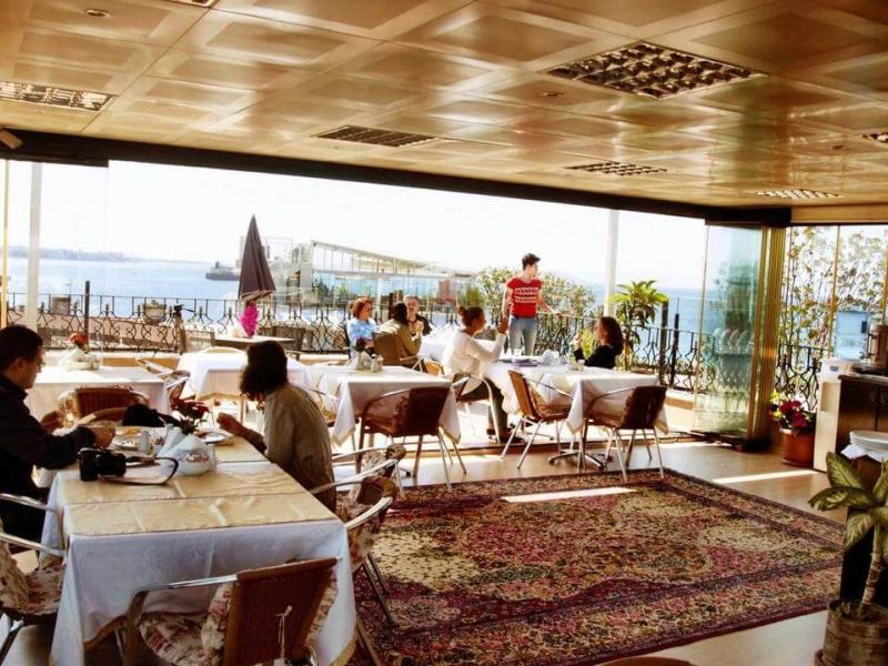 Grand Ambiance Hotel