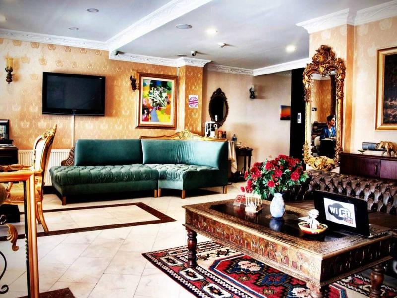 Grand Ambiance Hotel