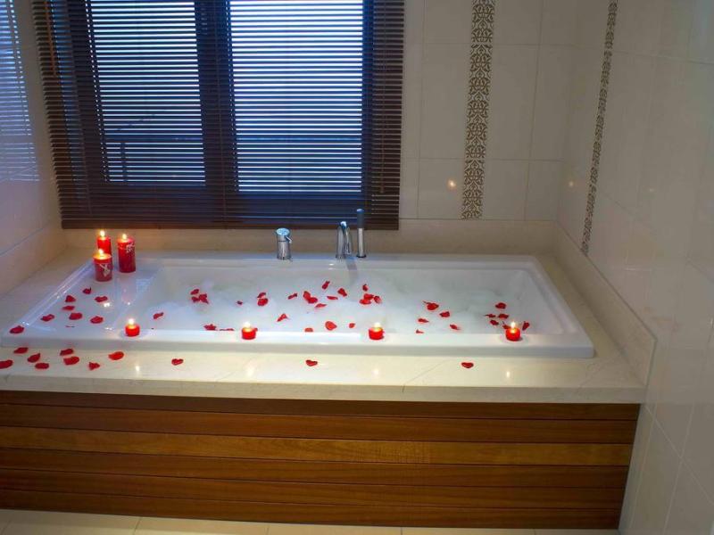 Radisson Residences Avrupa Tem Istanbul