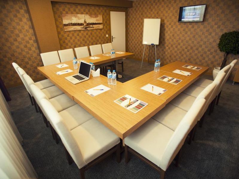 Helikon Business Hotel