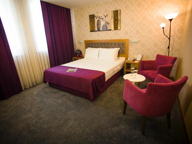 Helikon Business Hotel