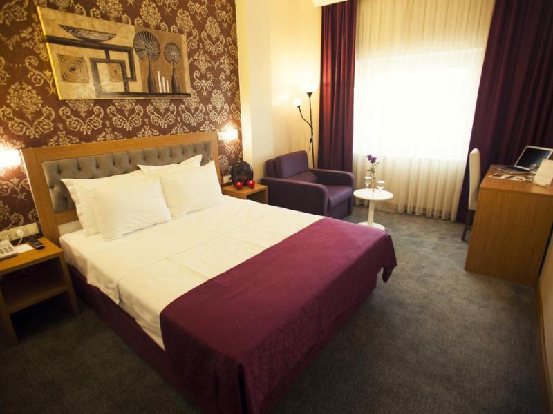 Helikon Business Hotel