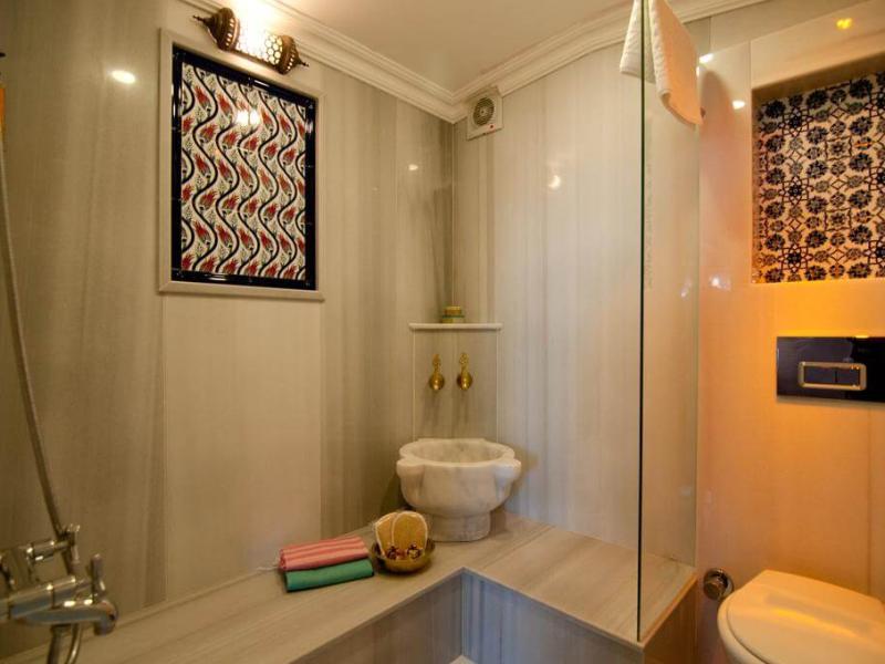 Agora Boutique Hotel & Bistro 