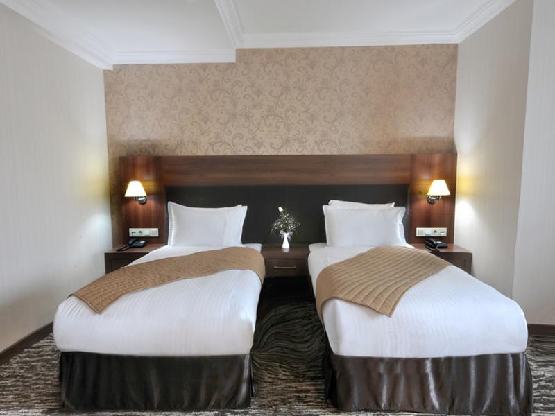 Rhiss Hotel Bostanci