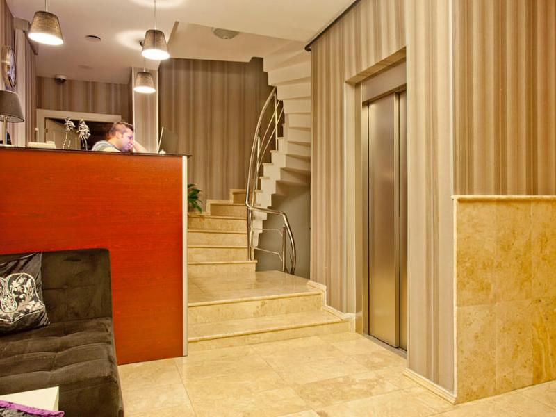 Nisa Sultan Residence