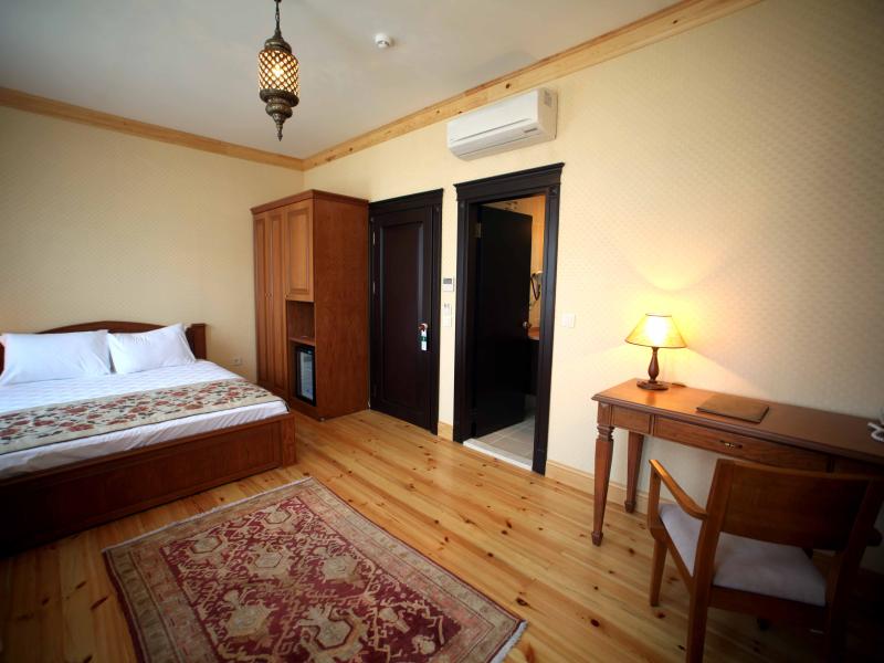 Lalinn Hotel