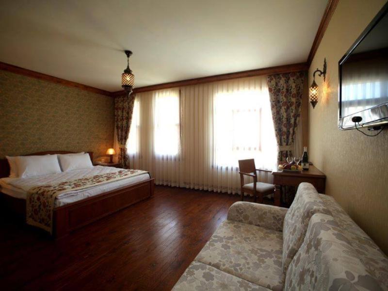 Lalinn Hotel
