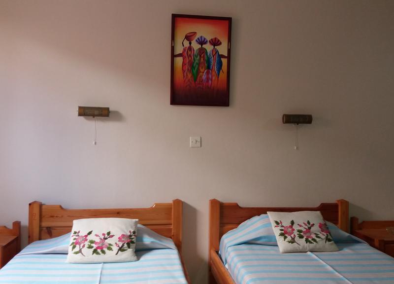 Semiramis Apartments (Malia)