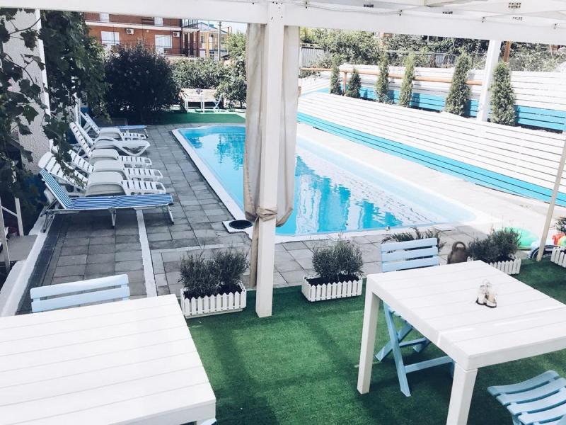 Guest House Continent