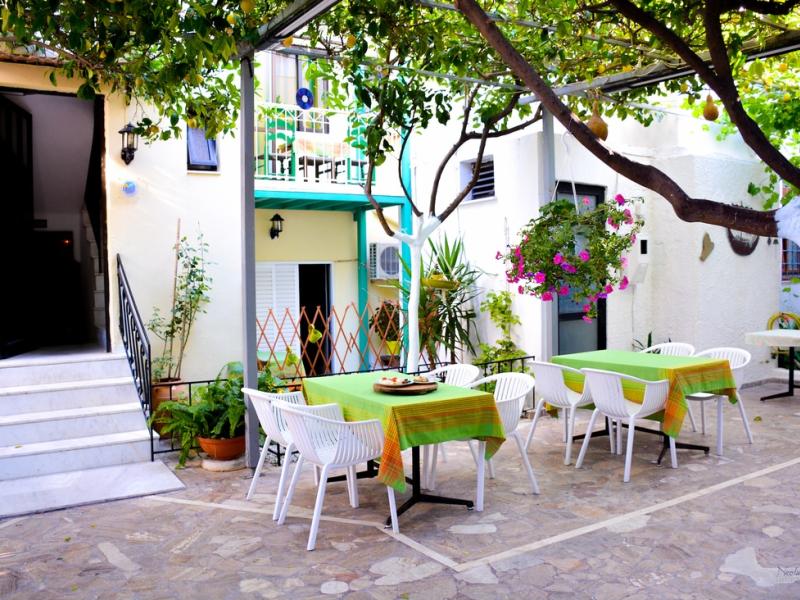 Lefka City Hotel & Apartments