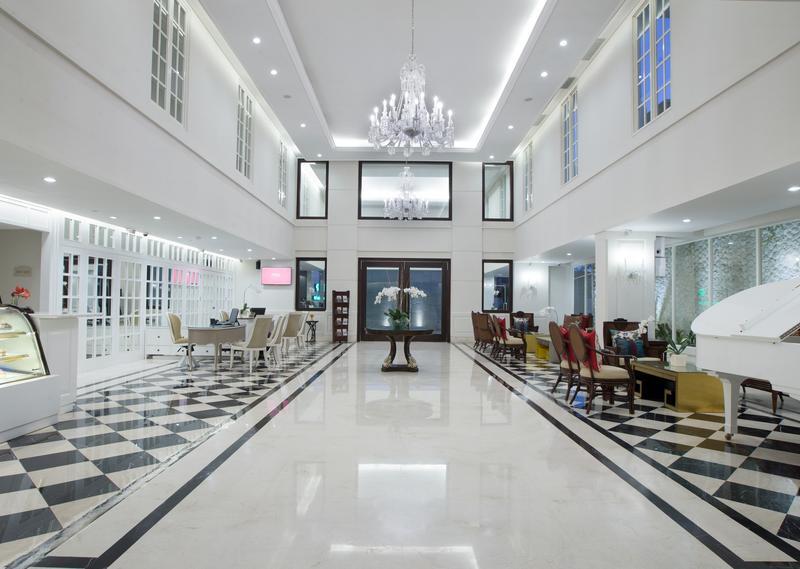 Santika Seminyak