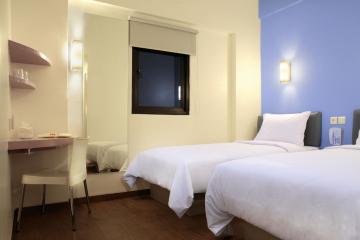 Отель Amaris Hotel Sunset Road Индонезия, Кута, фото 3