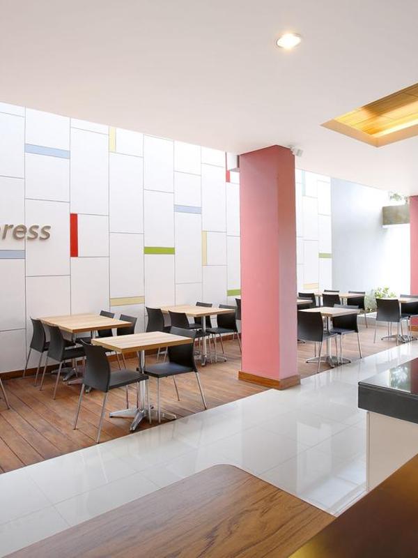 Amaris Hotel Dewi Sri