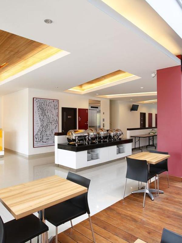 Amaris Hotel Dewi Sri