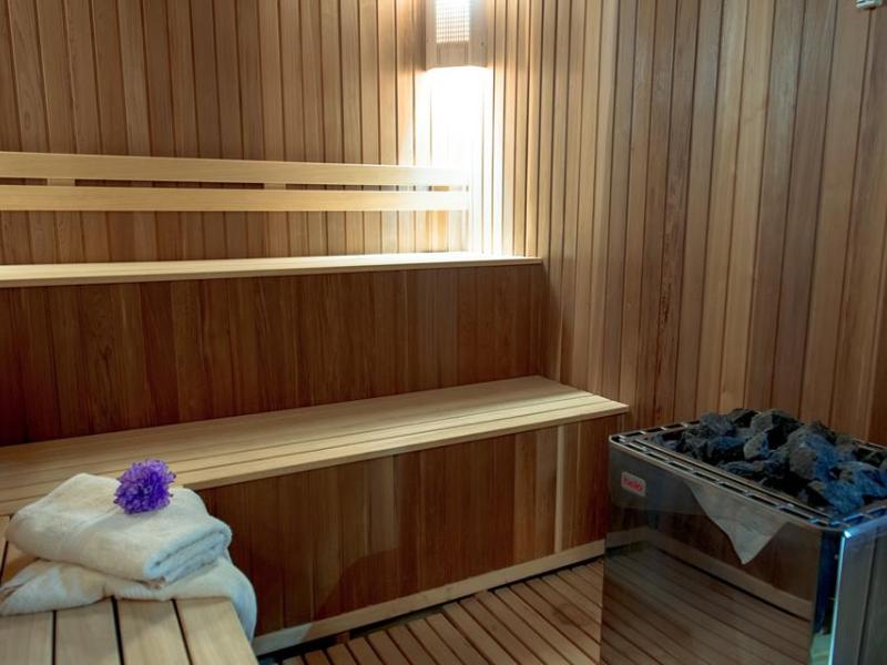 Ramada Hotel & Suites Baku