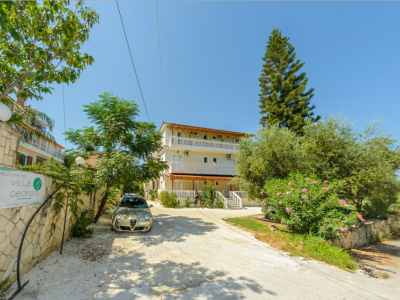 Villa Georgia Studios & Apartments