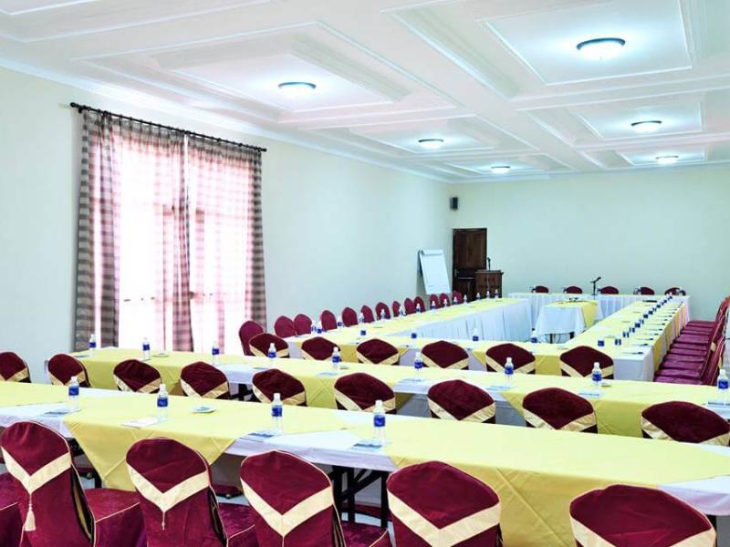 Amaan Ocean Kihinani