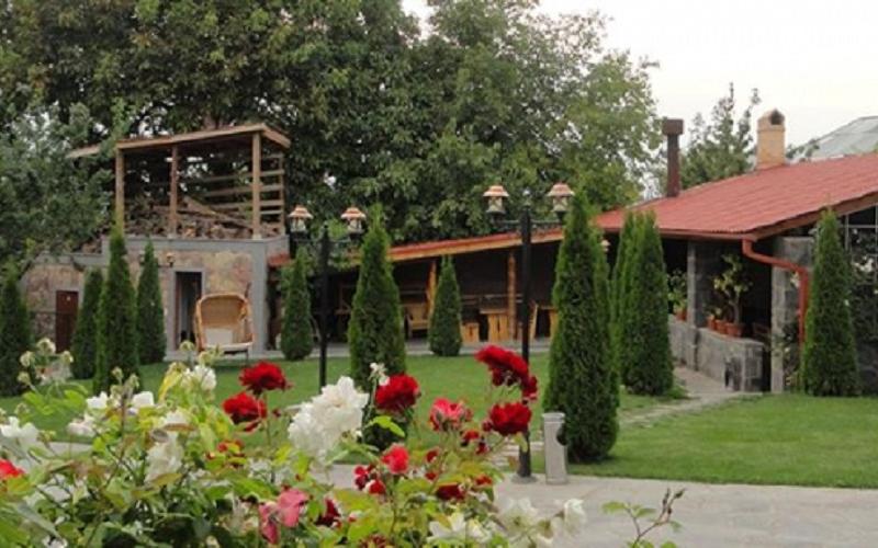 7 Qar (Garni)