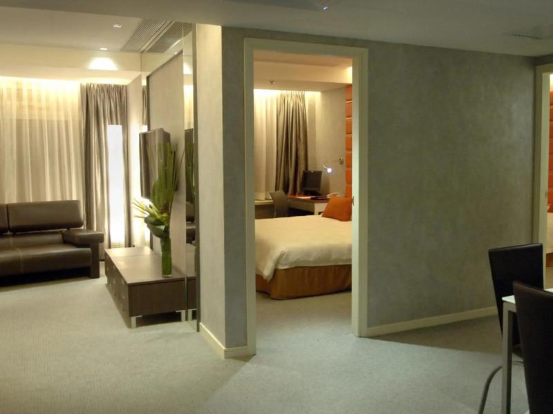 Cosmo Hotel Hong Kong