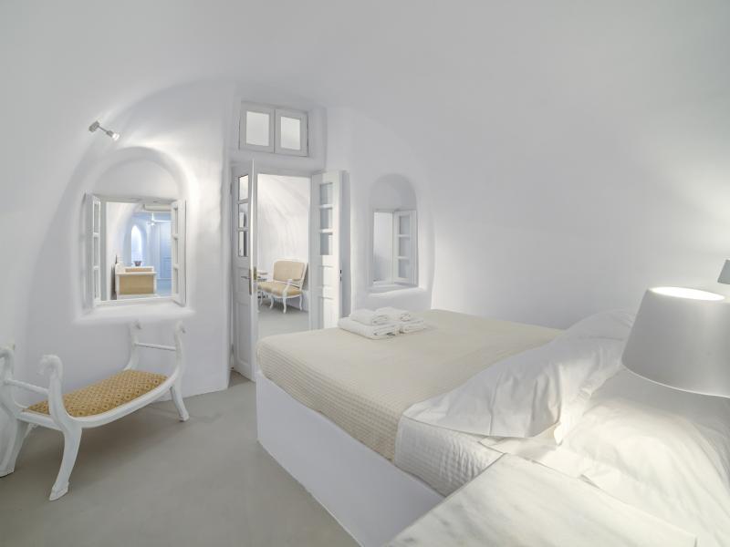 Spiliotica on the Cliff Suites & Apartments