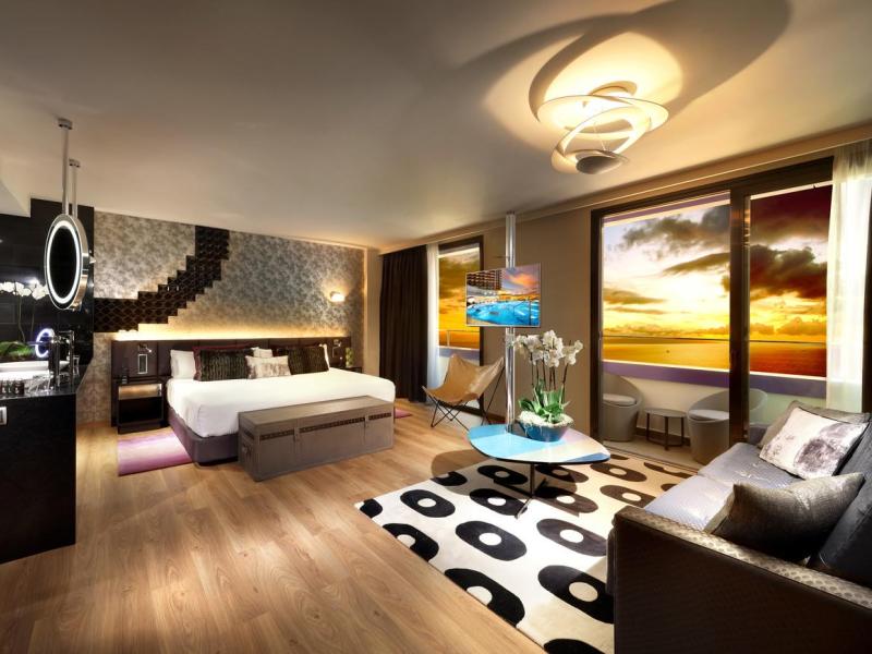 Hard Rock Hotel Tenerife