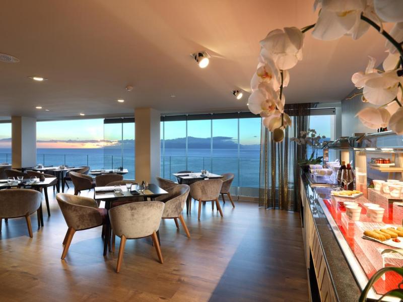 Hard Rock Hotel Tenerife
